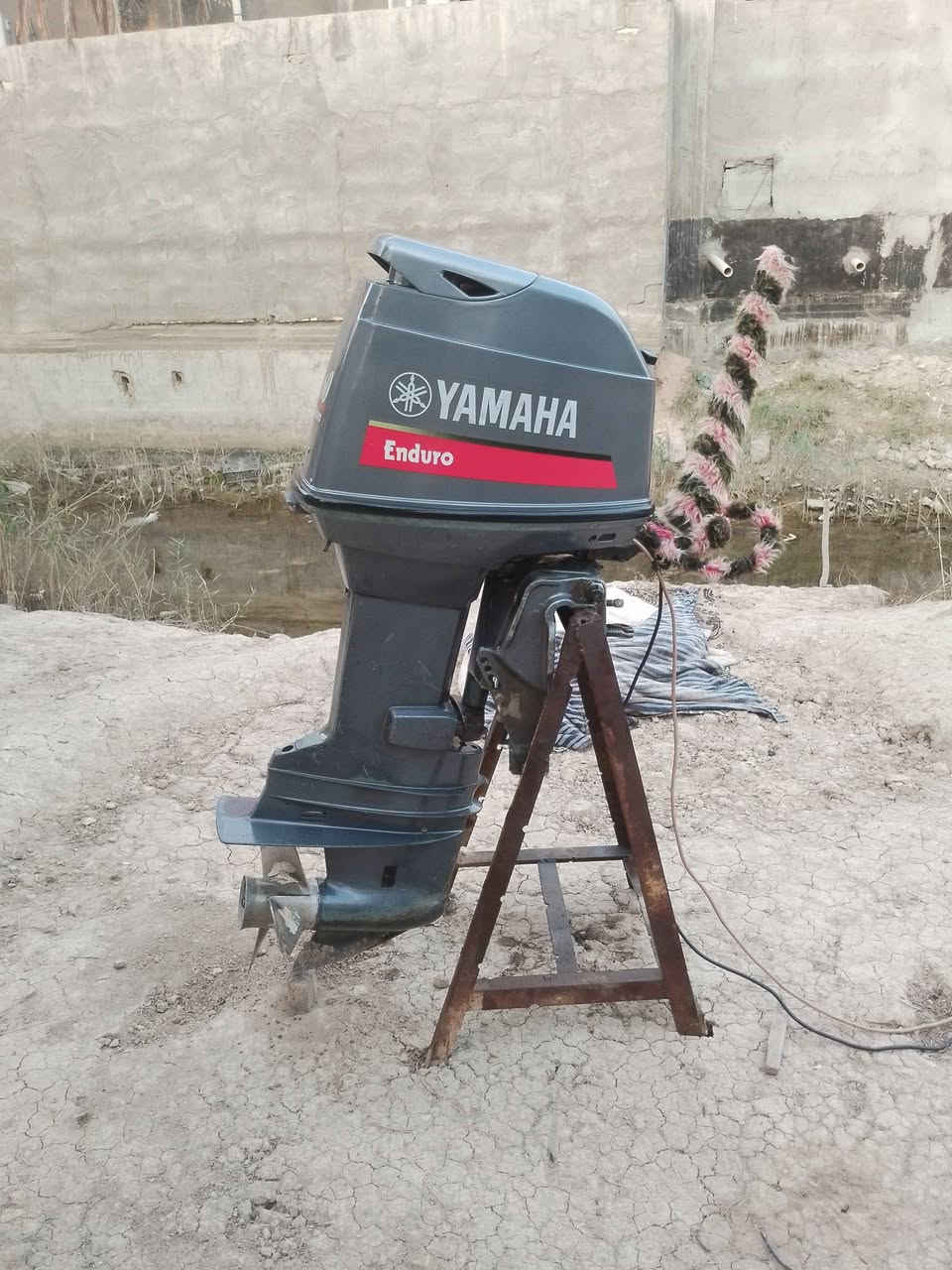 سلام عليكم اخوان مكينه 60 ياماهااا للبيع  لمحرك مفتوح  مكينه جاهزاا جرا + سلف + جك يدوي مكينه خرسه كلش كلش ناعما وما تصرف المكان البصره ابو الخصيب السعر مليونين أو ميه 2100 ليريدها يتصل واني بخدمة الشراي ***********
