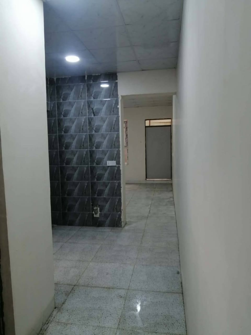 دار للبيع بلديه اوراق كمل مسجل مساحة 125متر طابق واحد موقع حي عسكري حوالي البيت بعد صفر مامسكون سعر 42مليون وبي مجال اي استفسار عله خاص او اتصل ***********
