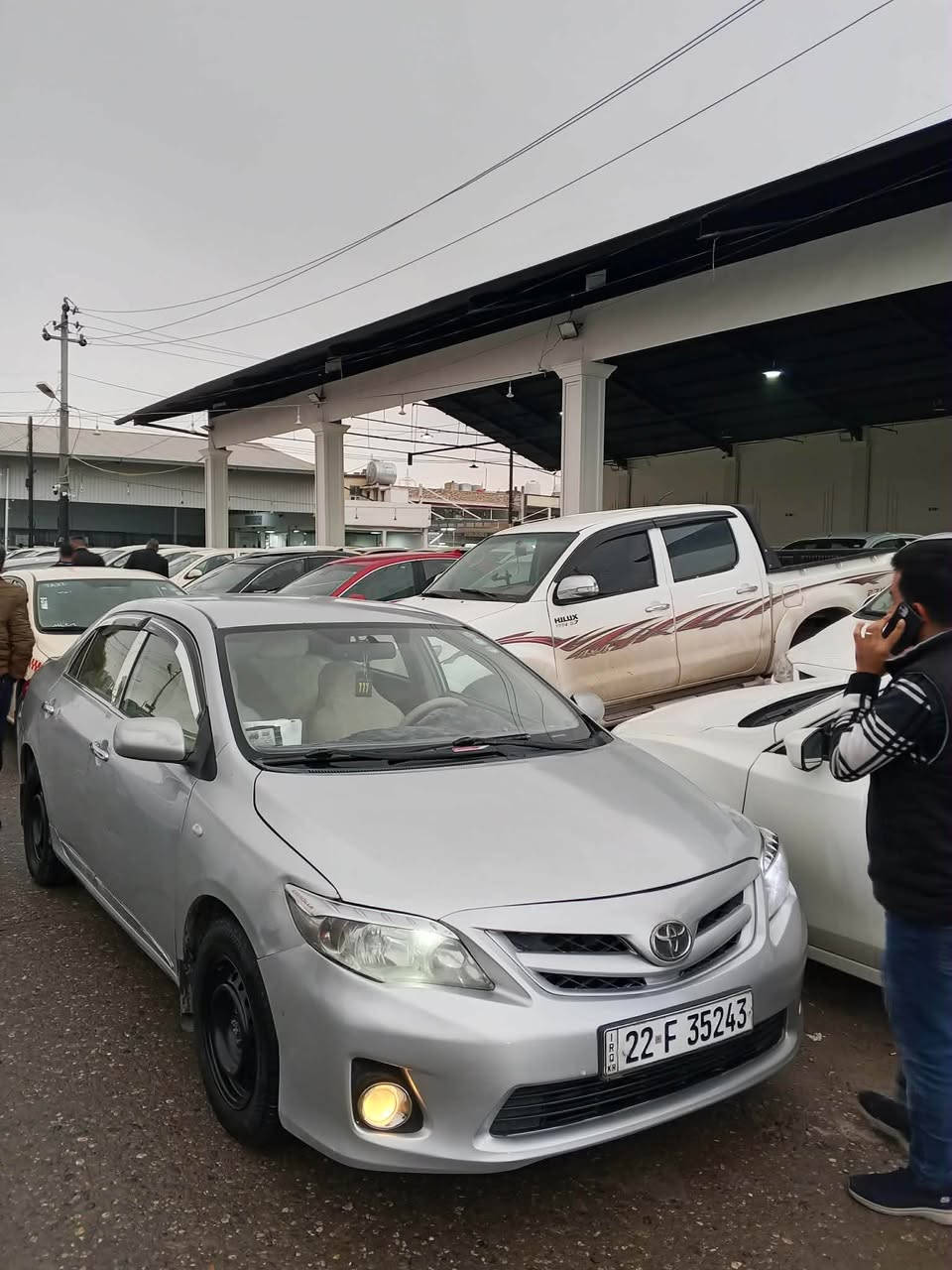 Toyota crolla 2013 
٥ پارجەی بۆیاخە جەمپی پیشو دوایی هەیە 
پیشی بەس کن دەبەی بی شانسی 
رەقەم سەنەوی نوی حازر جایزە 
٩٢ مجال 
*********** Singapore
