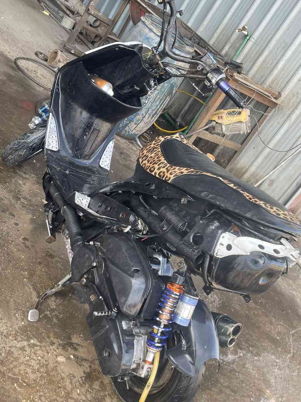 سلام عليكم

ماكس عدله للبيع حربيه مكينه 55 سعر خاص  ***********
