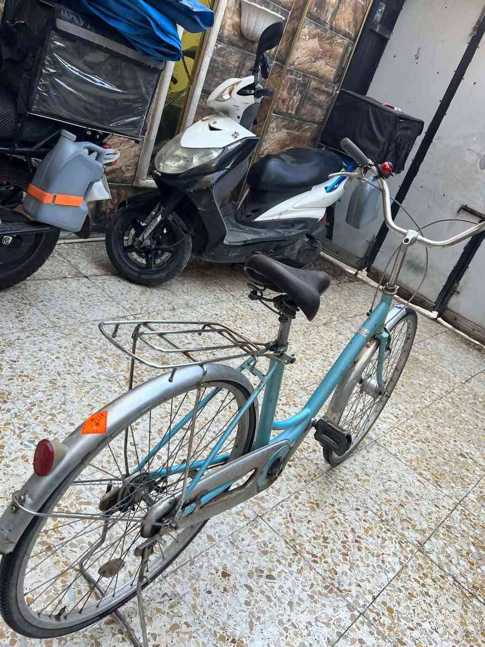 بايسكل بطه حجَم 26  السعر ب 60 وبي مجال العنوان حي اور


**إذا كنت صاحب هذا الإعلان وتريد حذفه لأي سبب، رجاءا أرسل رسالة إلى الدعم الفني**
