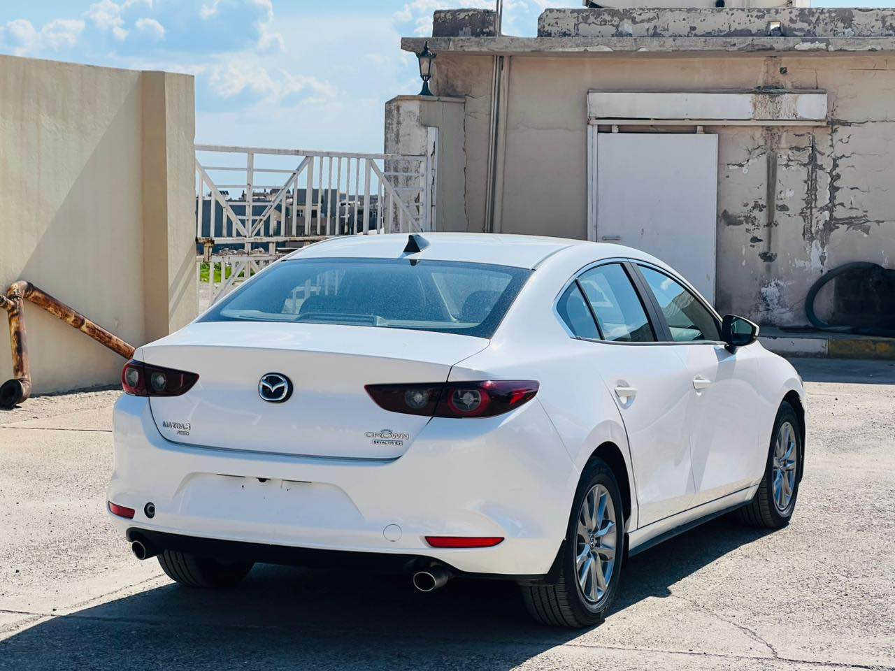 مازده. 2024.  فول. ماصفات 
سعررر 132$.  بدون رقم شرت ترقيم 
صبخ. نص جملخ خلفي صبخ بدون دواخل بدون ارباك
***********. واتس اب. مكان عقرة Petaling, WLY
