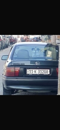 أوبل فكترا موديل ١٩٩٣ وارد يابان السيارة جاهزة من كل شيء  صدرها جديد ت...