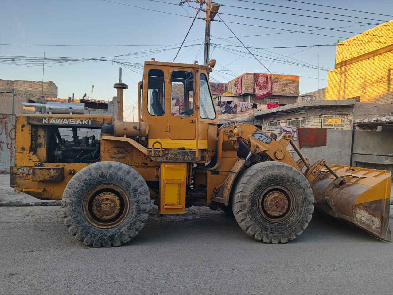 كاوسكي للبيع حجم 70موديل 81محرك بي لابخار ولاصرف تخم تاير 80بريك 4ويالة مكينة بلادية  وجاهزة للعمل رقم ديالى الماني بسمي للاستفسار ***********##***********
