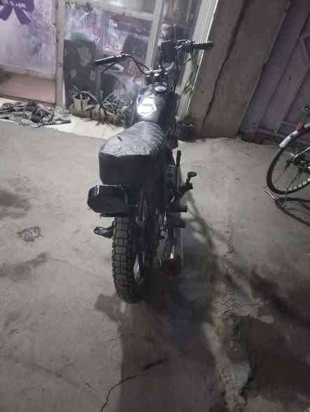 سلام عليكم دراجة ايراني للبيع دراجة خيرالله شلعة ومعدل فول مكاني بغداد السعر 250 وبيهة مجال رقمي ***********
