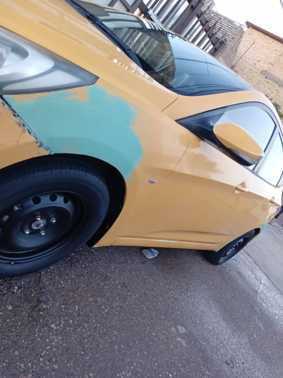 السلام عليكم اكسنت خليجي.    ١٦٠٠. ٢٠١٢ قطرتين مكفول كفاله عامه ماعده هذا المعجون صدر جديد تخم تاير جديد مكينه كير مكفولات تبريد شغال بسمي مصفره هيه غرمات سنويه ٢٨ صبغه أوله السعر ٨٢ وبيهه مجال الي مي عجبه السعر لايعلق  ***********
