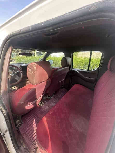 السلام عليكم  نيفارا موديل 2009 رقم بغداد الانكليزي الجديد كير عادي سيارةمستحقة تجفيت بلا تنقيص لا تبخير مجرد صوت بداخل المكينة السياره نظيفة من دواخل من شاصي خير من الله السعر 75وبيها مجال  مكان السيارة بغداد 
 رقم ***********
