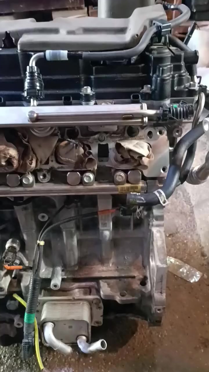 سلام عليكم محرك سوناتة امريكي مديل 2025 جي دي اي 2500 تنفس طبيعي بي صوت بكن اثر الحادث مضروب الفلتر وفارغة دهن الي محتاجة بخدمتة مكاني البصرة ***********
