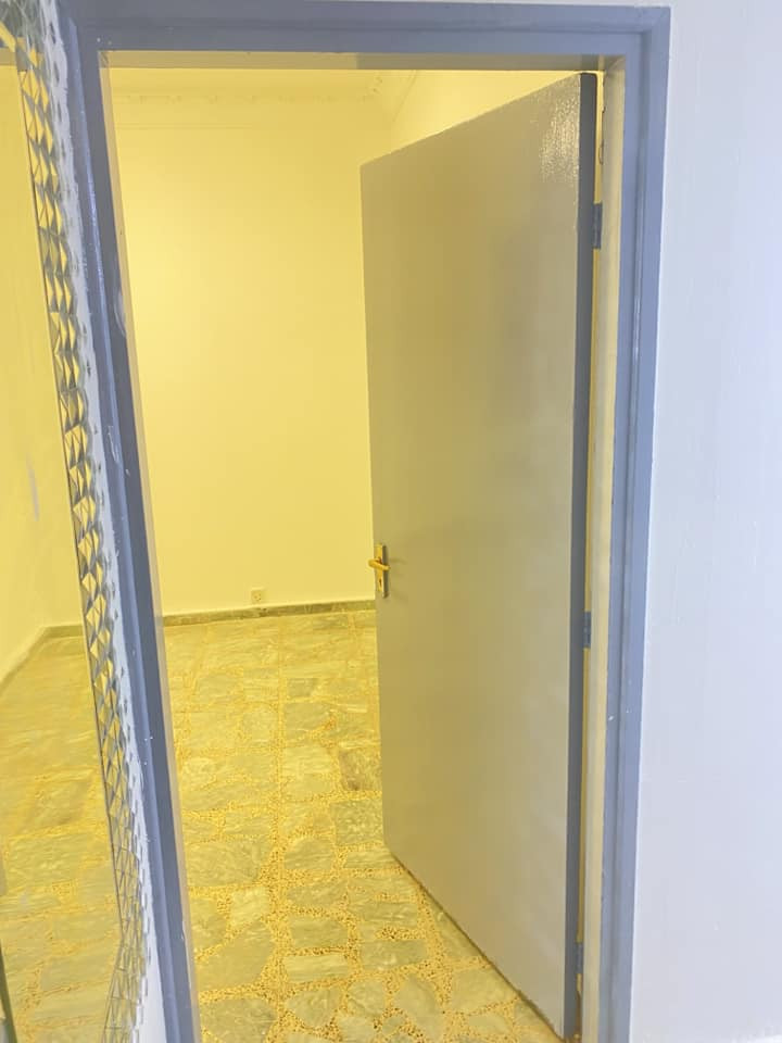 سلام عليكم كادر متخصص لشقق     سكنية 
مصطفى السودانيمصطفى لديكور واصباغ@إشارة
تصميم داخلي وخارجي 
ديكورات داخلية وخارجية 
تنفيذ 
مقاولات 
ترميم عام 
اصباغ 
 سيراميك
اوضيات 
حداده 
نجاره 
كهرباىيات شقق عام
معالجه الارضه  بضمان  ونمل ابيض 
صحيات
  استفسار   خاص مفتوح. مصطفى السوداني

‭٠٧٨١ ٠٧٣ ٢٠٥٢‬
***********
***********
