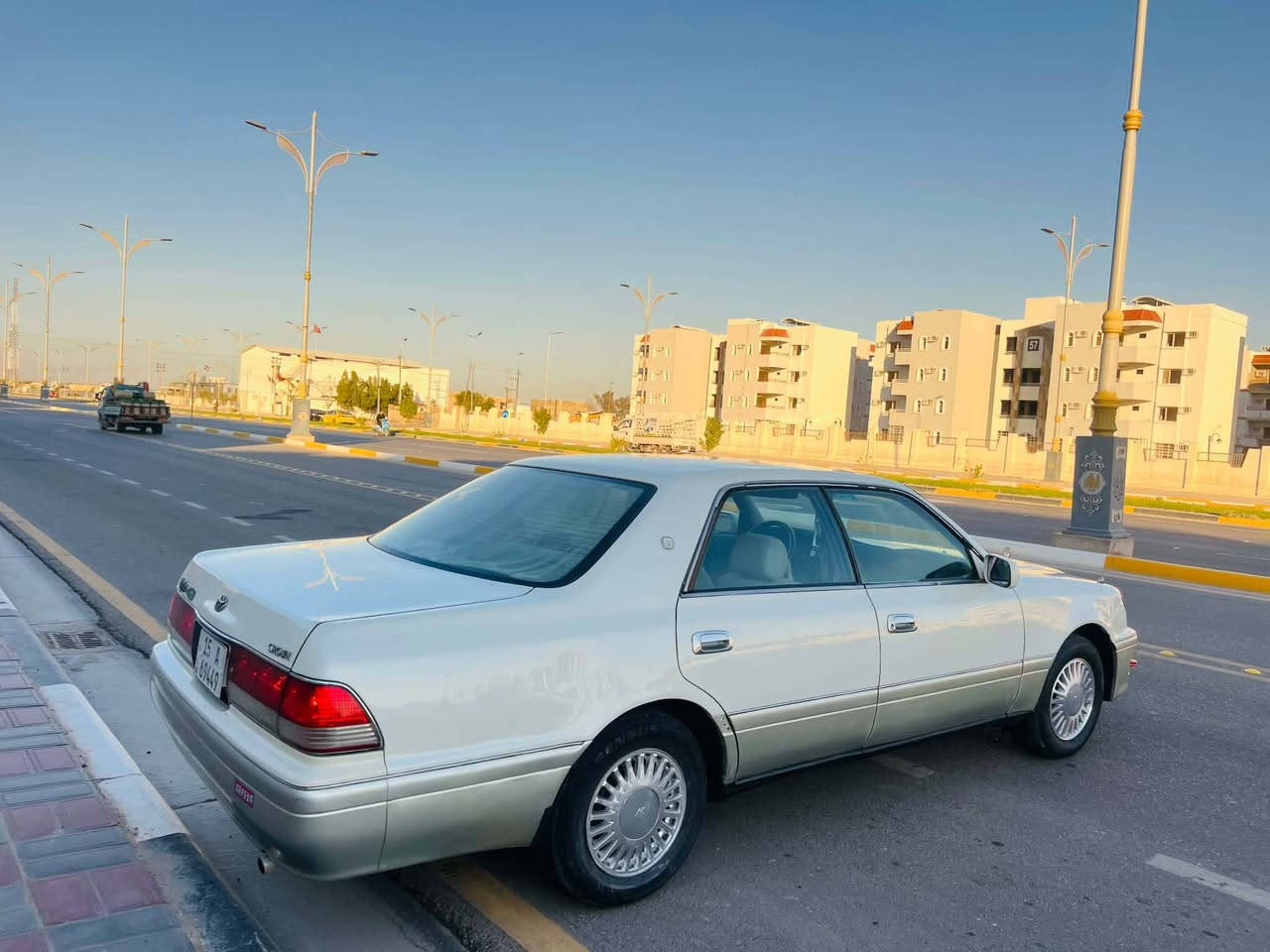 السلام عليكم راس الثور للبيع رقم انبار موديل 1994 مشروع وطني سنويه 2030 رقم انكليزي السياره كفاله من الگصه والاصوليات السياره علما نقل السياره جاهزه مجهزه من حداديه تخم تاير كهربائيات كير ومكينه 3000 السعر 65 وبيها مجال للشراي العنوان كربلاء للاستفسار على الرقم ***********

