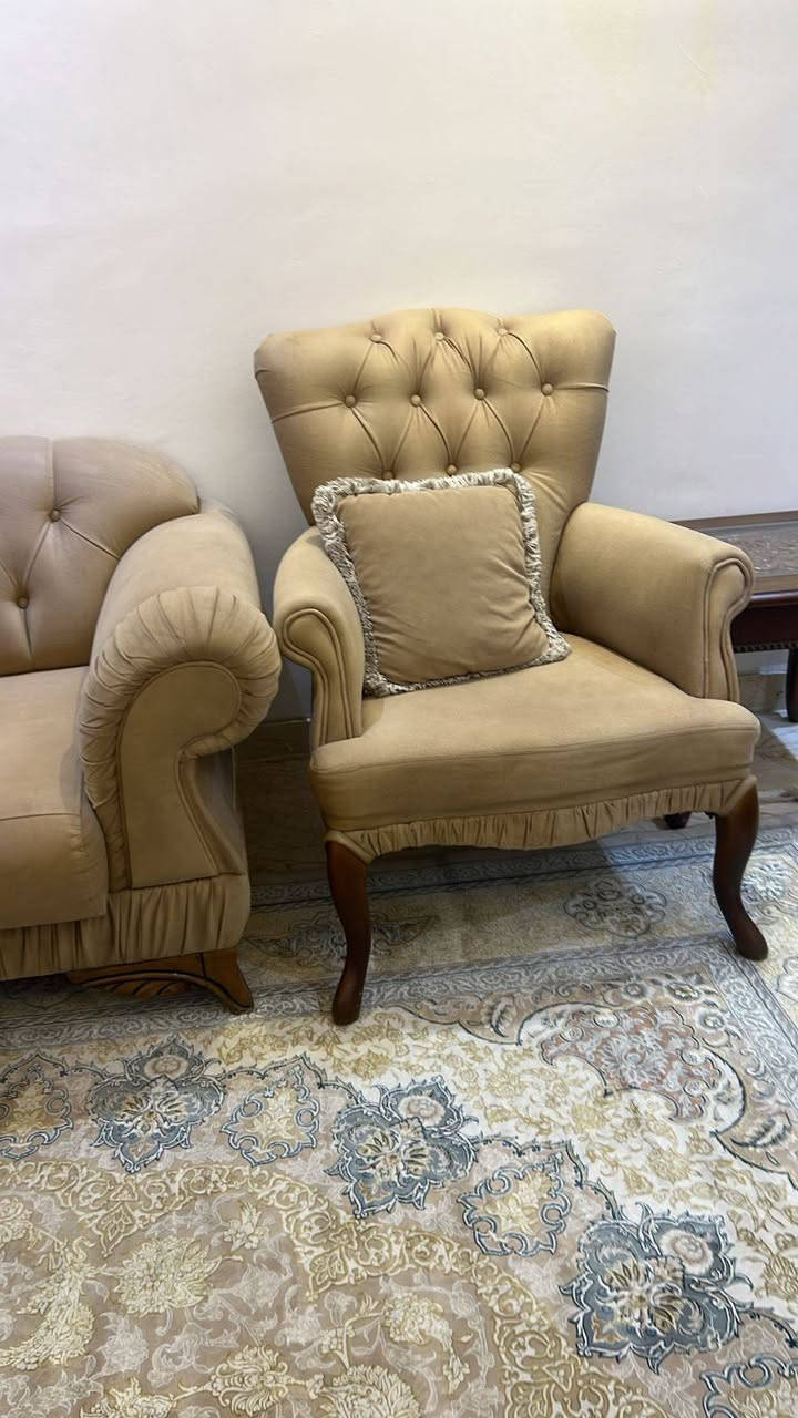 السلام عليكم عندي تخم يجنن مودرن ونظيف جدا
تخم تركي نظيف نظام سرير ١٠مقاعد 
بدون ضرر ولاكسر ولالكعة نظيف جدا لونين جوزي وعسلي او بيجي غامق
رايديه ب٦٠٠وبي مجال بسيط
الجاد بلشراء رجاءا يدخل 
***********
