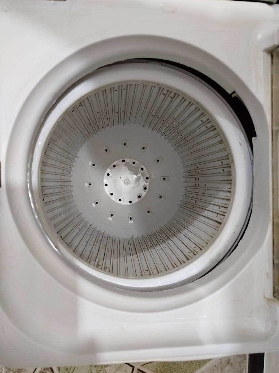 للبيع غساله نوع توشيبه ياباني حجم وصط جاهزه غسل وتنشيف سعر 80 مكاني كربلاء حي العامل *********** وتساب ماسنجر موجود  ***********
