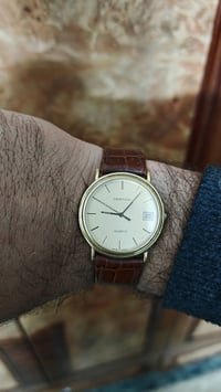 سيرتينا سويسري • فنتج • كوارتز