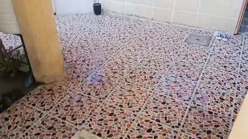 بيت سكني للبيع 
نوع الملك زراعي محول باسمنا 
مساحة 112 م
واجهة 8 م 
نزال 14 م
حديقة خارجية صغيرة 
الطابق الثاني غرفتين (غرفه سويت )وغرفه عاديه مطله ع بلكون ومطبخ  

عنوان بعقوبة السراي بعد مجمع الوثبة السكني ***********
