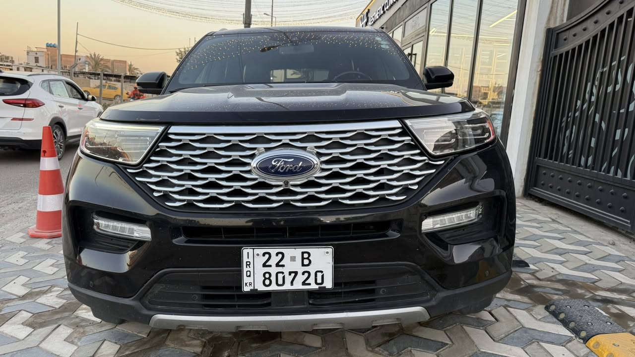للبيع | فورد إكسبلورر بلاتينيوم 2020 | أعلى فئة
المواصفات:
 • وارد أمريكا
 • محرك 6 سلندر سعة 3.0L توين تيربو (EcoBoost)
 • كير أوتوماتيك 10 سرعات
 • نظام دفع رباعي ذكي (AWD)
 • اقتصادية بالنسبة لفئتها
 • اللون الخارجي: أسود
 • اللون الداخلي: أسود جلد فاخر
 • ماشية 110 الف كليو متر 

الفئة بلاتينيوم (أعلى فئة) وتحتوي على كامل المواصفات التالية:
 • تشغيل بصمة + بصمة على الأبواب
 • فتحة سقف بانوراما
 • كاميرات 360 درجة
 • أوتو بارك (ركن ذاتي)
 • تبريد + تدفئة + مساج للمقاعد الأمامية
 • تدفئة للمقاعد الخلفية
 • تدفئة للمقود (ستيرن)
 • شحن لاسلكي
 • نظام صوتي فاخر B&O (بانغ أند أولوفسن)
 • شاشة لمس كبيرة مع نظام ملاحة
 • شاشة عدادات رقمية
 • نظام Apple CarPlay و Android Auto
 • تبريد هواء خلفي منفصل
 • تحكم كهربائي بالمقاعد مع ذاكرة
 • باب خلفي كهربائي + فتحه بالرجل (Foot Sensor)
 • الجنطة شفط (Power liftgate with soft close)
 • مرايا كهربائية مع إشارات وشفط أوتوماتيكي
 • حساسات أمامية وخلفية
 • نظام النقطة العمياء
 • نظام التحذير من التصادم الأمامي
 • نظام المساعدة على البقاء في المسار
 • مثبت سرعة ذكي (Adaptive Cruise Control)
 • نظام التحذير عند الرجوع للخلف
 • أنوار LED أمامية وخلفية
 • جنط بلاتينيوم 21 إنش
 • نظام تعليق ناعم ومريح
 • نظام تحكم بالطرق المتعددة (Terrain Management System)

الحالة:
 • السيارة  وارد امريكي 
رقم اربيل 
 • بدون أي تبديل قطع نهائيًا
 • حادث خفيف جداً: دعامية خلفية + صبغ جزء من باب الصندوق
 • فقط كلبسات الدعامية الأمامية، بدون تبديل
 • جميع الإيرباكات والحساسات سليمة 100%
 • السيارة مكفولة وجاهزة

السعر 30,000$

***********
