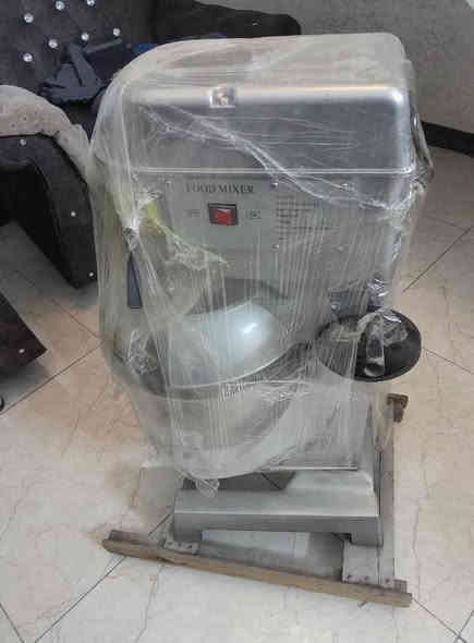 عجينة وخلاص السعر ٣٥٠ غير مستعمل الكريعات ها ***********
