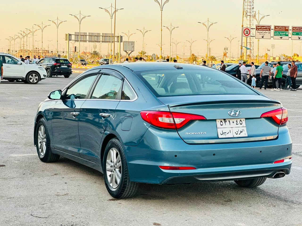 سوناته 2017 السعر 100حادث جاملغ او بنيد بدون دواخل فقط ول باقي كفاله عامه مكينه 2400 حداديه 100/100تخم تاير شاير بل مري كامره خلفيه تحكم ستيرن جهتين سياره جهازه اينقص مابيه مكان سياره كربلاء *********** كربلاء, العراق
