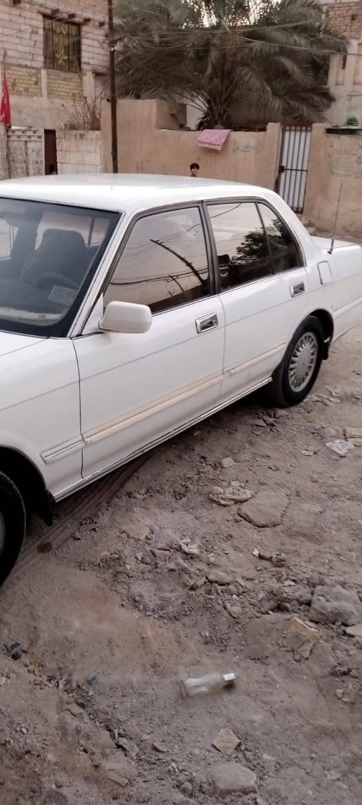 سيارة ارنب للبيع موديل ٩٣ ايسر بلاد مكينة بيهة ضعف بس لاتنقيص ولاتبخير رقم ذي قار سنوية بأسمي لغاية ٢٠٢٧ سعرهة ٥٤ ورقة الاتصال *********** مكاني الناصرية
