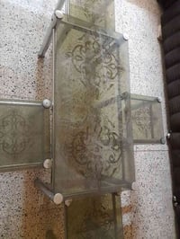 طاولة • طاولات • ميز • منضدة • اثاث منزلي • ديكورات منزلية