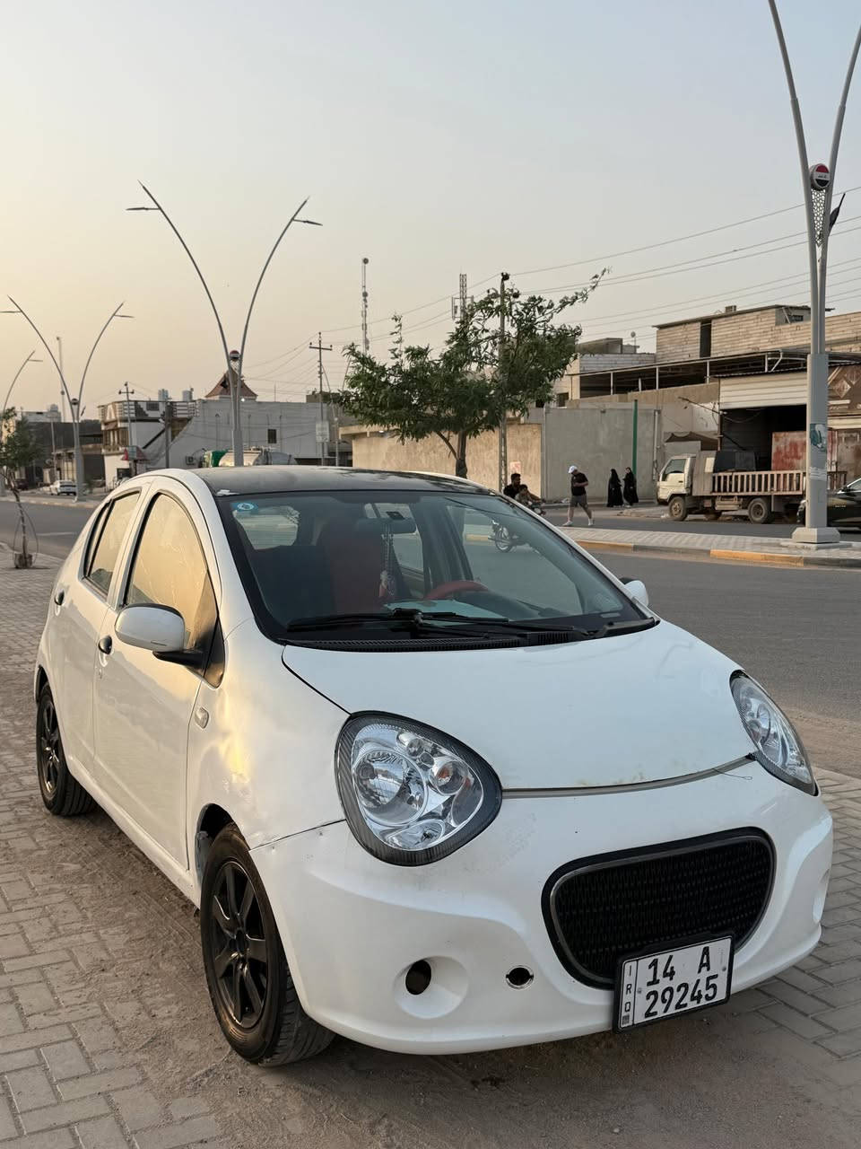 سلام عليكم جيلي باندا
مديل 2013 
محرك وكير كورلا كفاله 
حداديه 80‎ ‎% 
كهربائيات كامله 
نقص بس تبريد 
رقم بصره نكليزي بسمي 
السعر 25 قفل قفل قفل  
مكان سياره بصره 
‭0787 225 5779‬
***********
