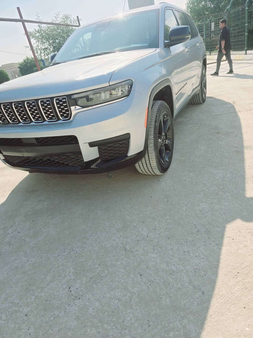 السلام عليكم جيب ٢٢ ٧ راكب حادث جاملغ وبنيد بدون داخل بدون رقم السعر٢٧٠ \*********** كربلاء, العراق
