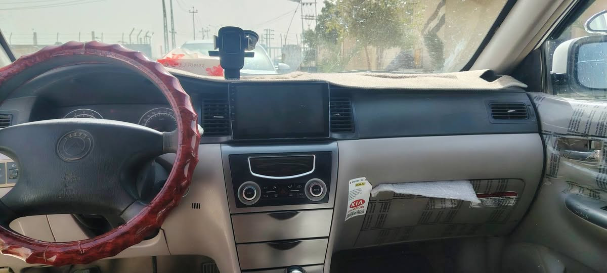 للبيع جيلي موبل اتوماتيك بلادي رقم قادسيه انكليزي بسمي مكانه بديوانيه عفج رقم ***********
