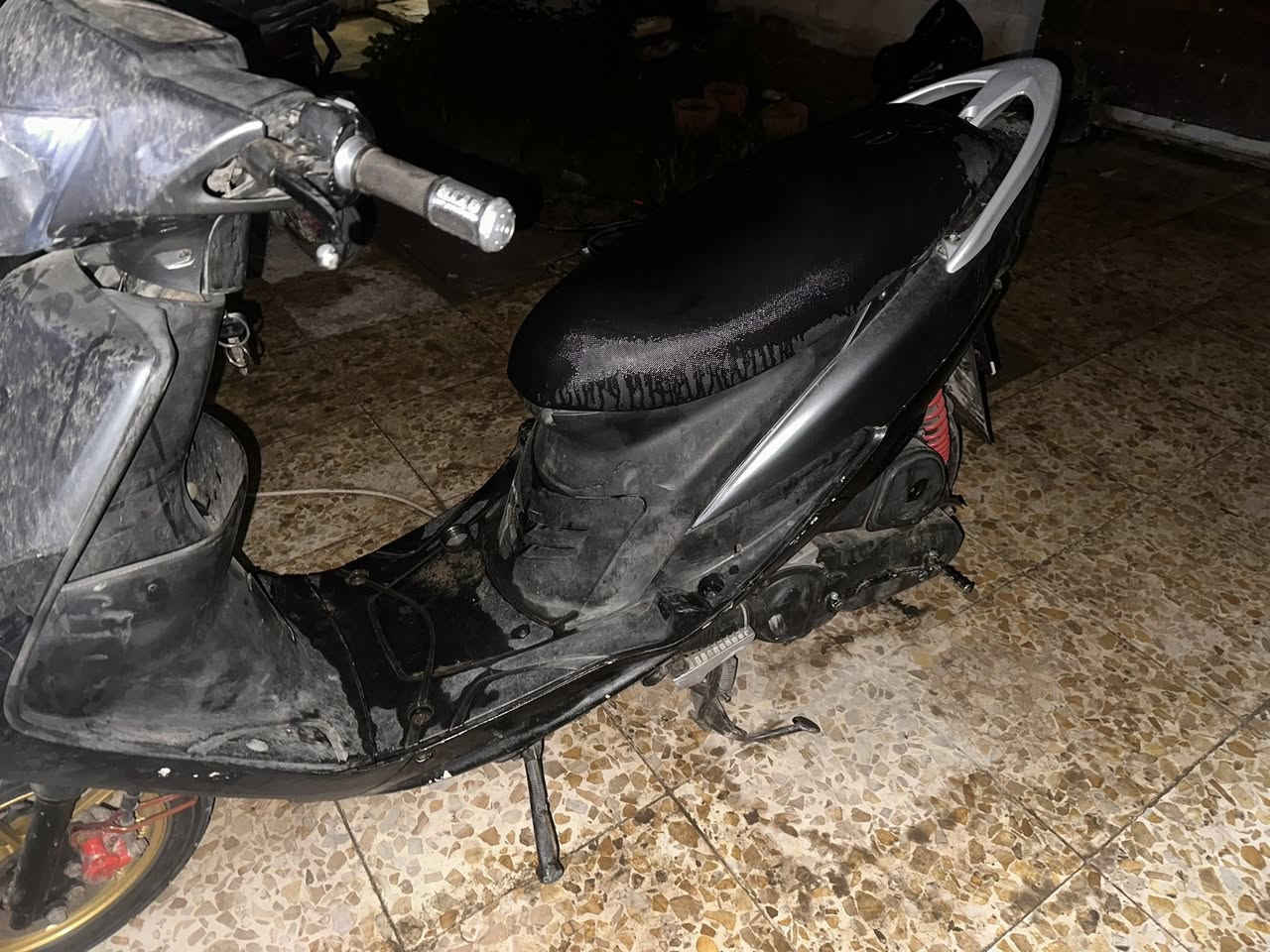 السلام عليكم
🔴ماكس عدلة بوشة 55 نكرة سلف وهندر 

🔴دراجة شلعة قوية ومعدل

🔴بيها تزويد وياله وشيال وتحوير شيال مال رجل 

🔴كاملة من كلشي نقصها فقط واير مال عداد 

🔴سعر 550 وبيها مجال مكاني جغيفي ثانية

مسعجل عالبيعة جماعة المراوس لتوصلني


**إذا كنت صاحب هذا الإعلان وتريد حذفه لأي سبب، رجاءا أرسل رسالة إلى الدعم الفني**