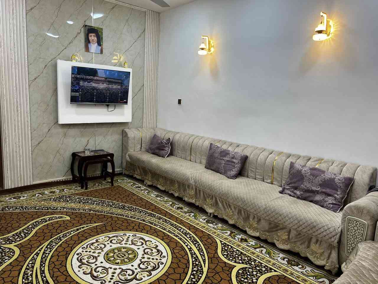 سلام عليكم بيت لبيع مكان بغداد الزعفرانية الزراعي حي الأمانة السعر 65 وبي مجال قليل  رقم *********** الاستفسار
