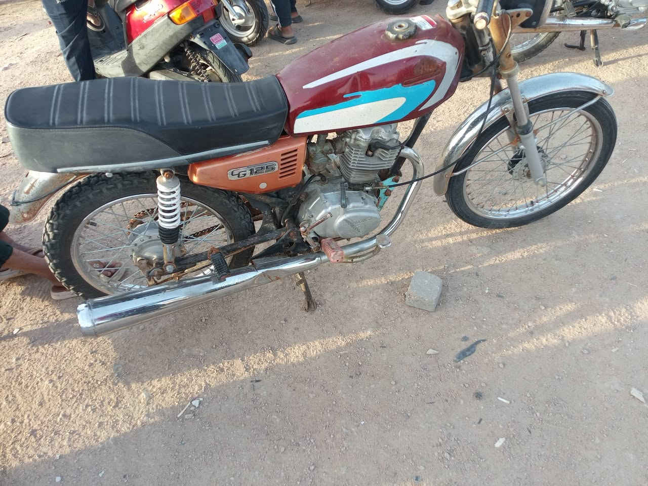 السلام عليكم ،دراجه للبيع،ب300وبيه مجال ،للتواصل ***********
