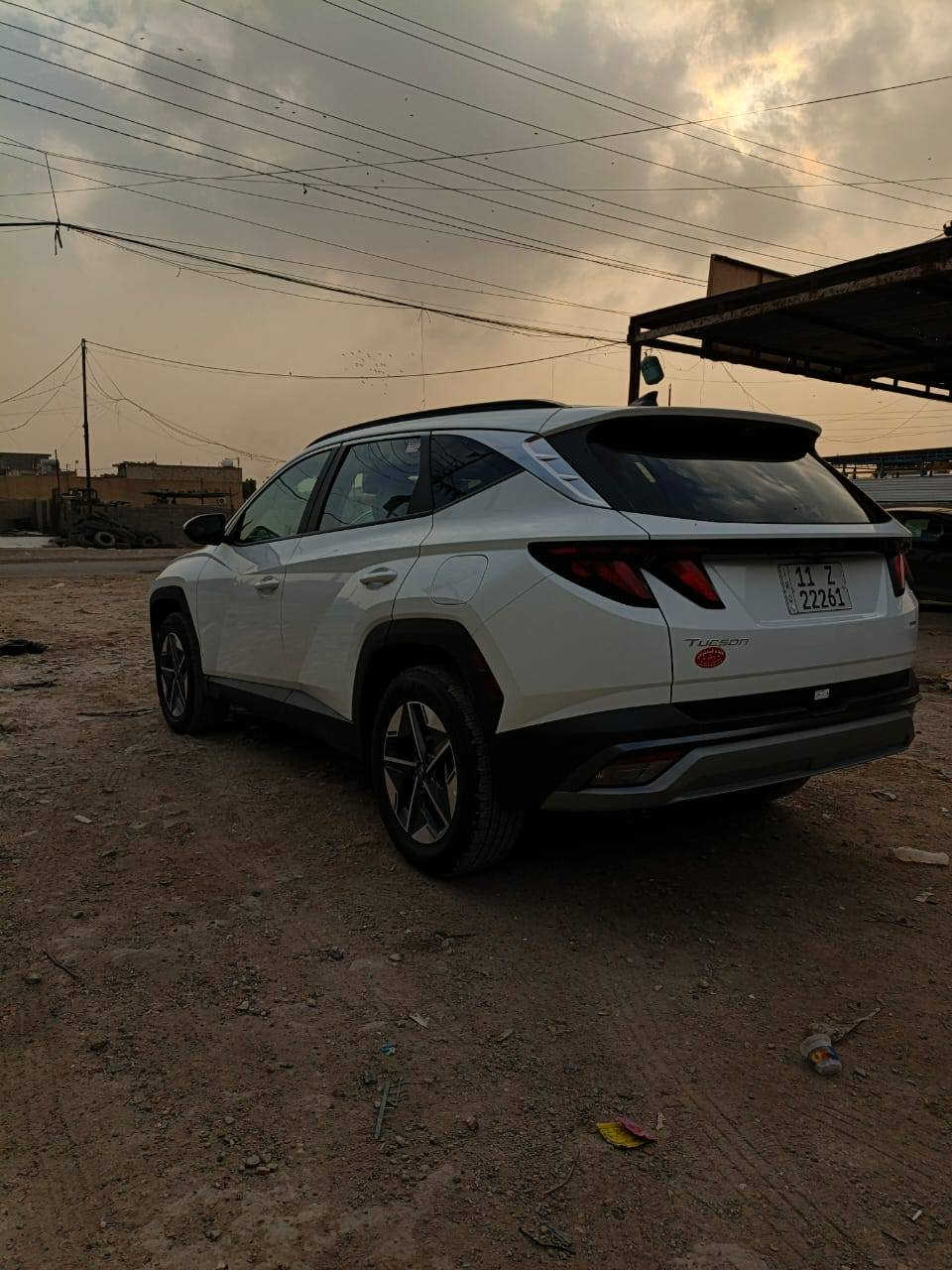 توسان موديل ٢٠٢٥ رقم بغداد ماشيه ٣ الف صور حادثه بالصور ولاقطعه تبديل بيه السعر ٢١٥ مكان السياره بغداد حي النصر هاتف ***********
