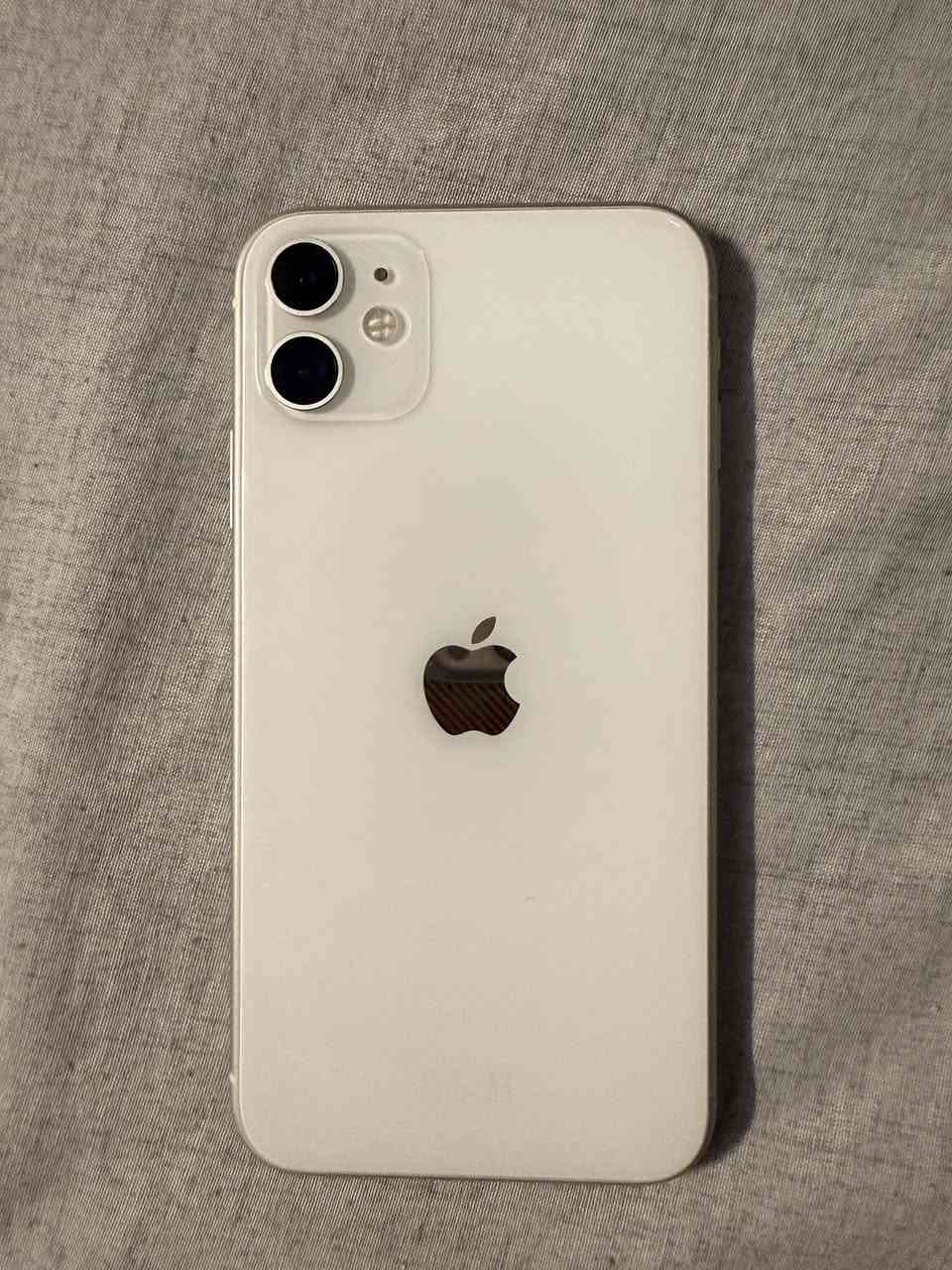 ايفون 11 عادي ذاكرة 128 سيمكارت شرق اوسط مبدل بي بس بطارية و  شاشة مال تفصيخ 3 خيارات بس ما منقول الايسي مالتها ف ما تقره اصليه جهاز حلو و عملي نضيف امانت الله استخدام شخصي تفحص و تاخذ ويا كارتونه و 2 كَڤرات و كيبل شحن السعر 225 الف و بي مجال مكاني بغداد العطيفية ***********
