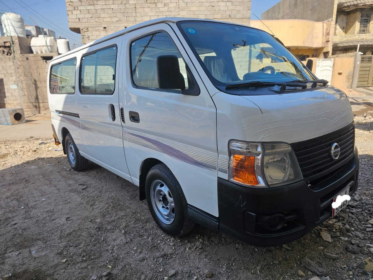 السلام عليكم نيسان 2010 سياره نضيفه ميكانيك كله جديد مكينه لاتنقيص ولا تبخير مدوشمه السياره درع خلفي رقم بغداد انكليزي بسمي مكاني السياره بغداد لاستفسار اتصال *********** وشوف الفيديو وخابرني
