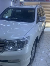 لاندكروز • ٢٠١١ • ٢٠٠٠٠٠ كم