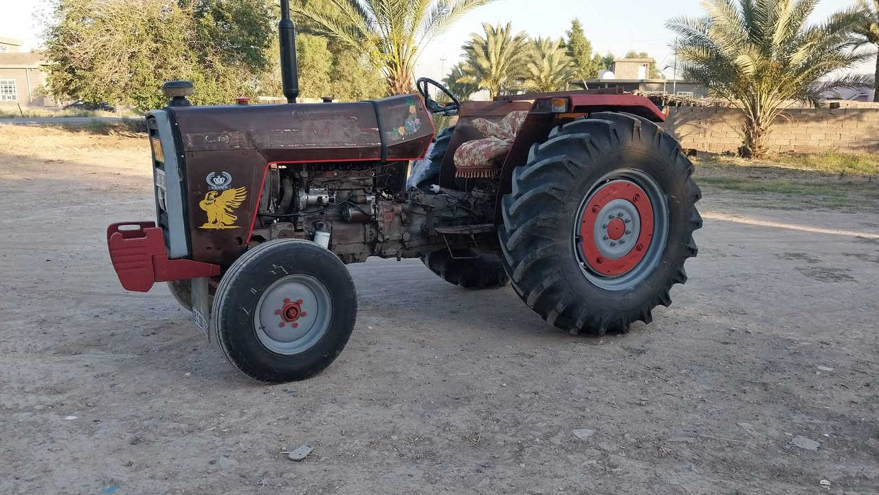 سلام عليكم مكينه فوركسن حجم ٢٩٠ موديل ٨١ مكفوله كفالة عامه على وضع شركه تخم تاير هاذا رقم هاتف وشراي يدلل. ***********
