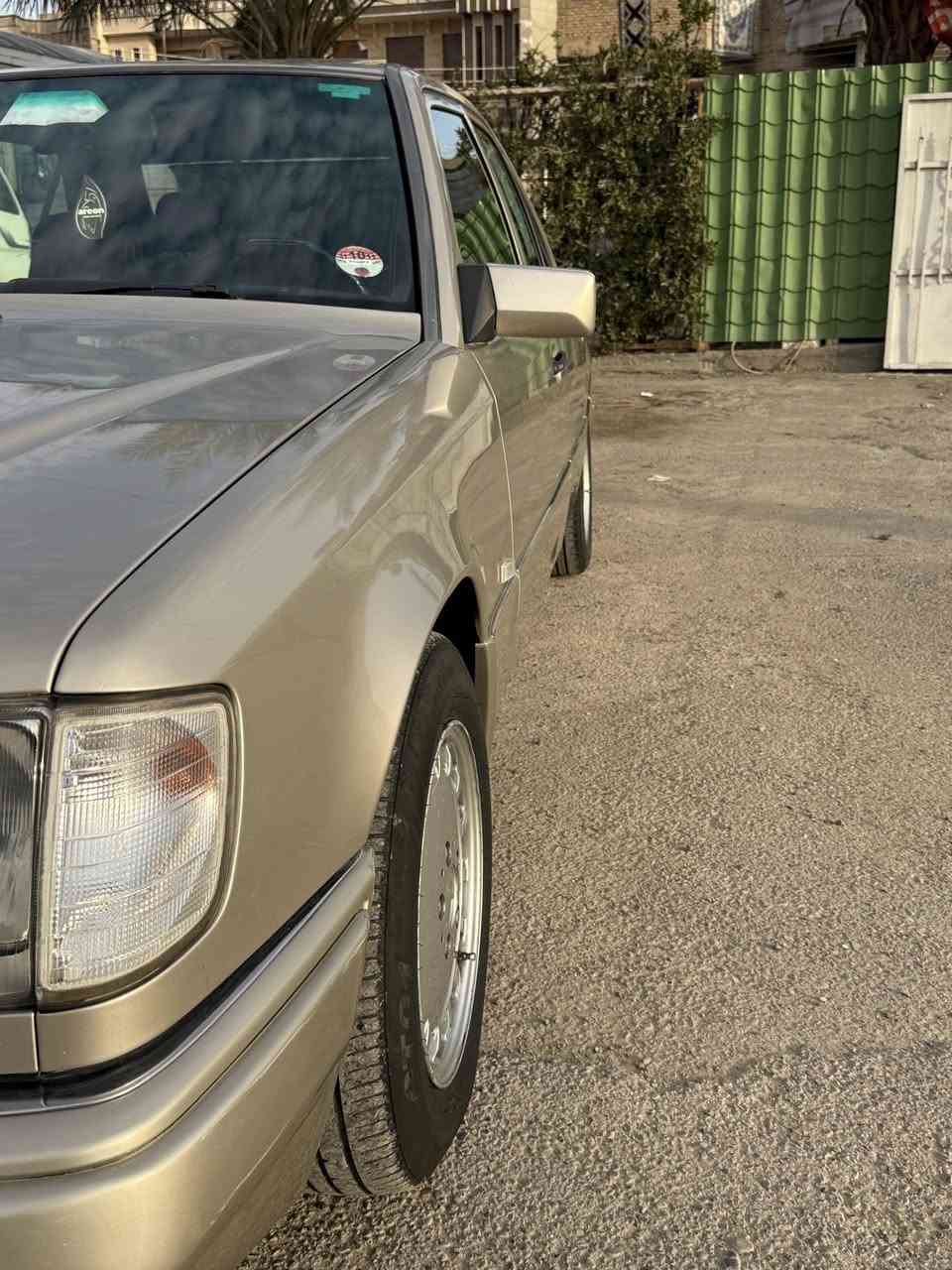 سلام عليكم مارسيدس دب موديل 1987 محدث 1993 سياره كير ومحرك بطه مكفولات تدفئه تبريد مكفول سياره خير من الله رقم بغداد باسمي تحويل ثاني يوم مكانها بغداد سعرها 78 وبيها مجال ***********
