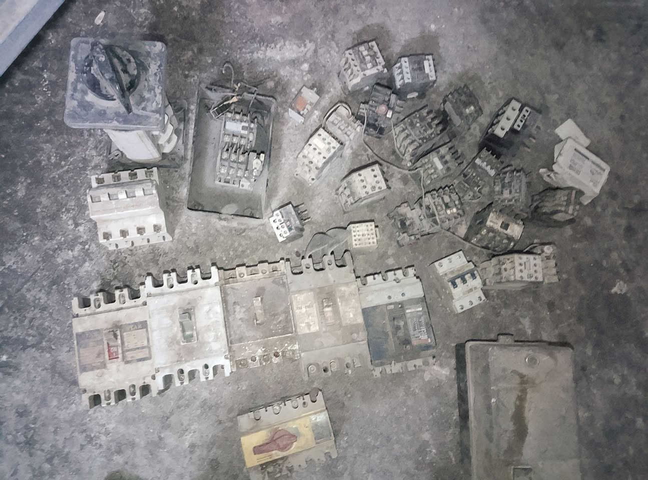 للبيع قواطع وكونكترات شلع


**إذا كنت صاحب هذا الإعلان وتريد حذفه لأي سبب، رجاءا أرسل رسالة إلى الدعم الفني**