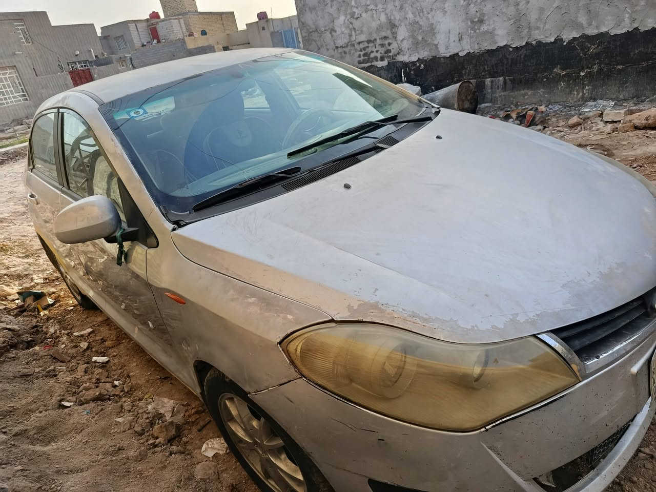 شيري موديل ١١ مكينه كير كفاله تخم تاير جديد حداديه جيده كفاله من الضربه  والصبغ رقم قادسيه سنويه ساقطه ٢٣ السعر ٣٥ وبيه مجال مكان النجف الحيره ***********
