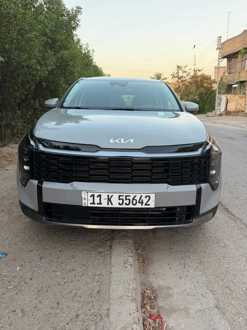 السلام عليكم سبورتج شكل الجديد 2026
للبيع او مراوس بسورنتو حديث رقم بغداد  هزة جديدة سنويه لحد ٢٠٣١ تحويل مباشر
وارد امريكي حادث بنيد ولجاملغ الامامي اليمين بدون دواخل ايرباك ستيرن فقط وصور الحادث بالمنشور اللون سموك مميز المواصفات / 
بصمة تشغيل بصمة ابواب تشغيل عن بعد
حساسات امامي وخلفي هاند بريك بصمة
اوتو هولد مود قيادة متغير عدد ٣
تبريد منفصل شاشة كبيره متصله لد نهاري
لدات امامي نهاري ولخلفي ايضاً لد  
لايت ٤ عدسات قيادة ذاتيه شاشة آبل كار بلي
شاحن موبايل لاسلكي ستيرن خياطه مضلع
المحرك ٢٥٠٠ التراي زيرو ماشيه 2000 
عارضها ب230 ورقه وبيها مجال للمشتري
مكان السياره بغداد البنوك ***********
