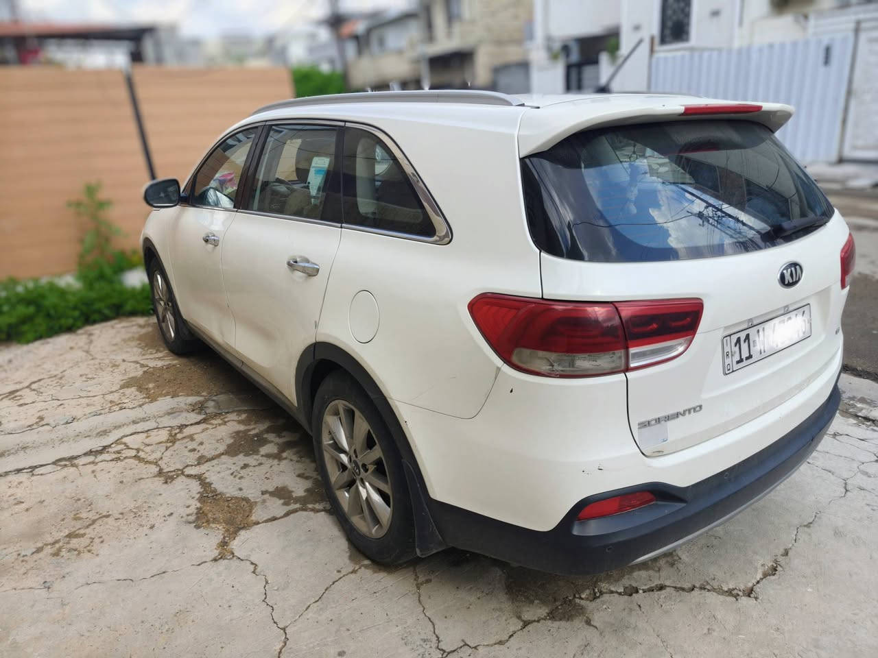 سورنتو. 2017 خليجي
6سلندر 3500 

بانوراما

رقم بغداد 

السياره مكفوله كفاله عامه من اي صبغ 

مواصفات السياره 

زراكات لايت 

بصمة

7راكب

3قطع تبريد 

حساسات امامي وخلفي 

صندوق كهرباء 

بصمة ابواب 

يدات نيكل مع مري تفتح واضاءة ترحيب

ويل كروم 19

مودات قيادة سبورت , ايكو , نرومال 

لايت زينون اصلي شركه 

كشنات جلد لون اسود وكريمي 

برادات اصلية

 شاشة لمس مع كاميرا متحركة خلفية

لايت خلفي لد

محرك جديد مكفول

***********
