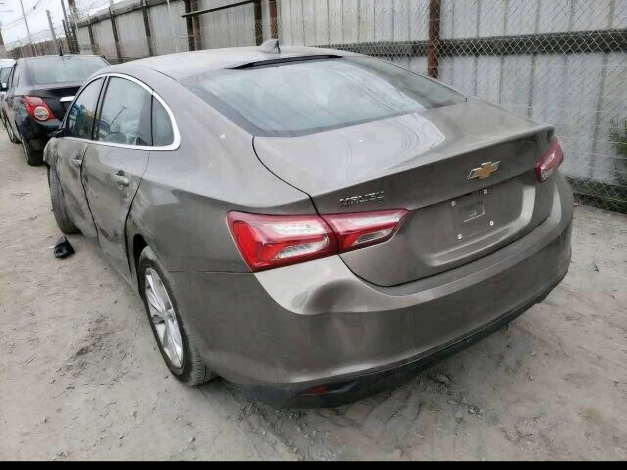 ماليبو موديل 2020 فئة LT  للبيع
السلام عليكم ورحمة الله 
حادثها موضح بالصور 
محرك 1500  توربو 
تبريد قطعتين 
وباقي المواصفات المعروفة بفئة LT 
مكان السيارة / بغداد 
السعر 110  
***********
***********
تحياتي
