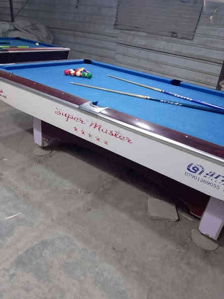 ميوزه واحد سوبر ماستر واحد ويركه نظافه مثل ما واظح السعر 13 ورقه الشراي يتصل عنوان  ديوانيه مركز ***********
