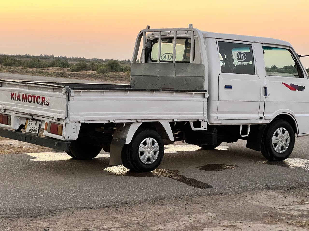 إسلام عليكم
كيه بنكون موديل 95 طويله

رقم واسط انكليزي بسمي سنويته 30

السيارة حلوه مال جناي محرك وكير وشاصي

وباور واكسن وكهربايات وتخم تاير مكفولات ودوشمه كاعيه وكشنات  سعره 50 وبيه مجال مكان بابل الحمزه الغربي

الاستفسار***********
