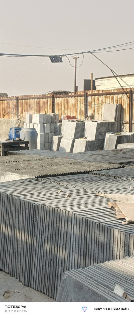 السلام عليكم ورحمه الله وبركاته يوجد لدينا معمل شتايجر وزفت وماستك وفلان كوت جسر ديالى القديم شارع المخازن قرب جامع طه الهاتف***********
