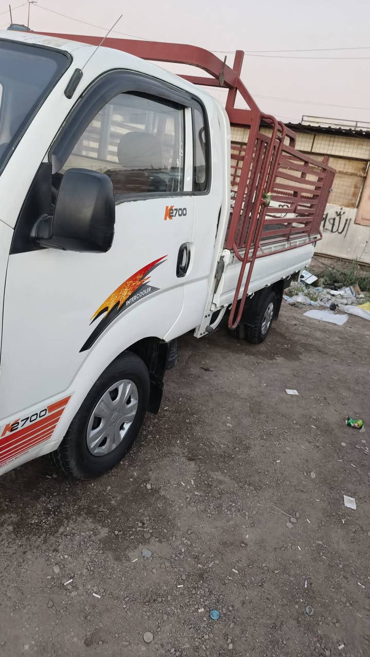 كيا بنكو2700
موديل 2006
مكينه كير أكسل شاصي مكفول
تخم تاير جديد
مكفوله من الضربه والكص بيها مكانات صبغ  للجماليه
رقم واسط انكليزي  سنويه جديده
السعر ٨٤وبيها مجال 
مكاني بغداد
للاتصال
***********
