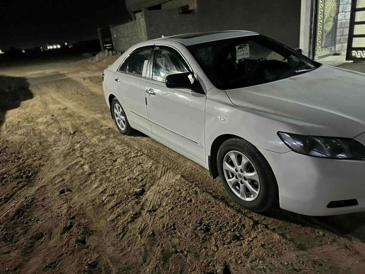 كامري 2008 خليجي السياره عل وضع الشركه منضومه زنونه تحكمات كهربائيات كلها شغاله للعلم اسياره مامشتغله خط ماشيه 156 الف حقيقي السعر 120 وبيها مجال 
*********** بيه واتساب
