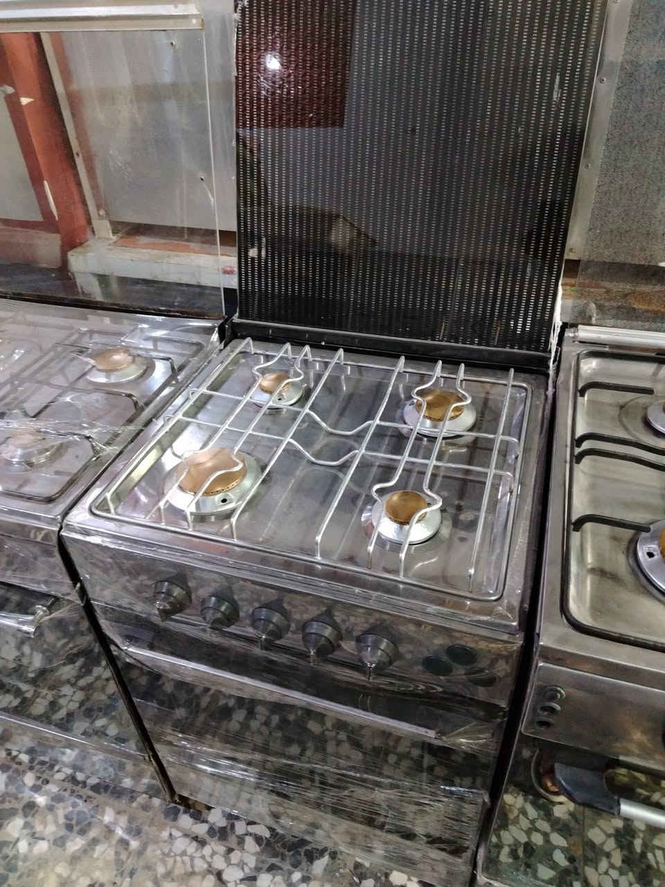 يتوفر جميع انواع الطباخات 
كريازي/فريش /يونير/تكنو جاز /ايد


**إذا كنت صاحب هذا الإعلان وتريد حذفه لأي سبب، رجاءا أرسل رسالة إلى الدعم الفني**