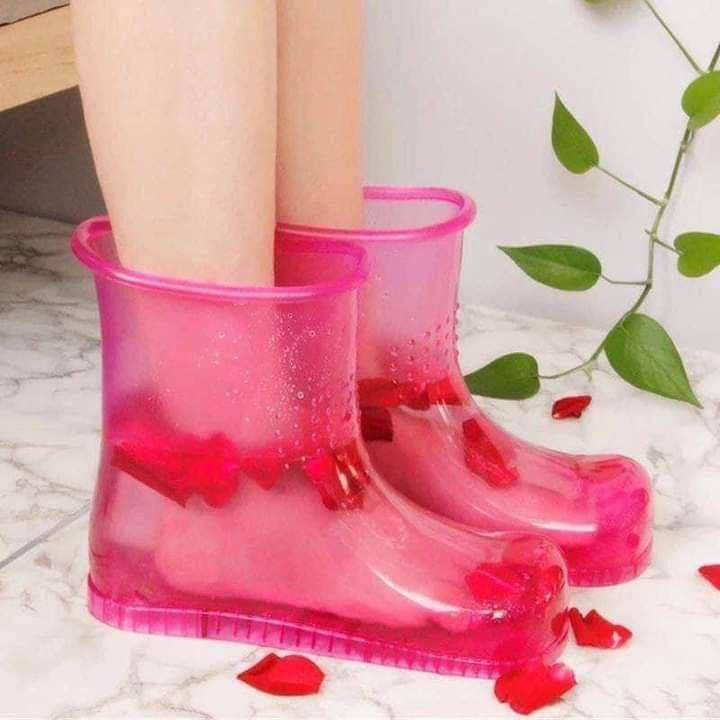 ودعي مراكز التجميل
♥️حذاء البديكير♥️
♥️ دلعي نفسج 😉♥️
الاصلي الكوري💯✅
حذاء البدكير اختراع جديد يغنيكم عن مراكز التجميل ويغنيكم عن حوض تنقيع القدم يفيد للاستخدام السريع ولتنقيع القدم وتنظيفها ❤️👍
يغنيك عن حوض البديكير ويحتفظ بالمياه سواء كانت ساخنة او باردة فترة اطول
يفيد لتدفئة الاقدام  ولعمل البديكير في مياه ساخنة مع وضع املاح القدم في المياه
وايضا يفيد في ارتفاع درجات الحرارة الجسم املئيه مياه باردة والبسيه  وفي اقل من ٥ دقايق ستنخفض حرارة الجسم 3 درجات
✅ افكار لنقع القدم😍
يمكن استخدام البابونك والاعشاب والزنجبيل مع الماء الدافئ لسحب الالام المفاصل والفقرات ويمكن استخدام الخل لتفريغ الجسم من الطاقات السلبية ويمكن استخدام الشاي لتهدئة الاعصاب
والحليب والليمون والعسل لترطيب وتقشير القدم 
ويمكن استخدام ملح القدم اقراص فواره 
✅ يحتوي على حبيبات في ارضية الحذاء لراحة القدم ولتفريغ القدم من الطاقات السلبية 
# الاصلي الكوري 

السعر 12 الاف  
🚘يوجد خدمة توصيل لجميع محافظات العراق ٤ الاف🚘 البصرة, العراق


**إذا كنت صاحب هذا الإعلان وتريد حذفه لأي سبب، رجاءا أرسل رسالة إلى الدعم الفني**