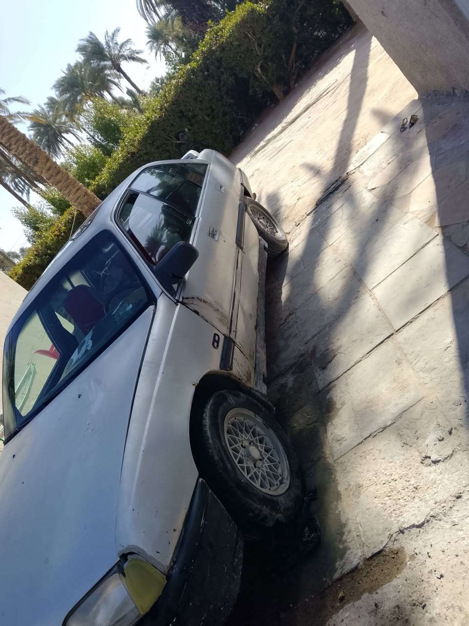 سلام عليكم اوبل اوميكه موديل 88 سيره جديده حيل اترايك وين ما يعجبك السعر 18 اوبيهي  مجال المكان ديوانيه الرقم الهاتف ***********
