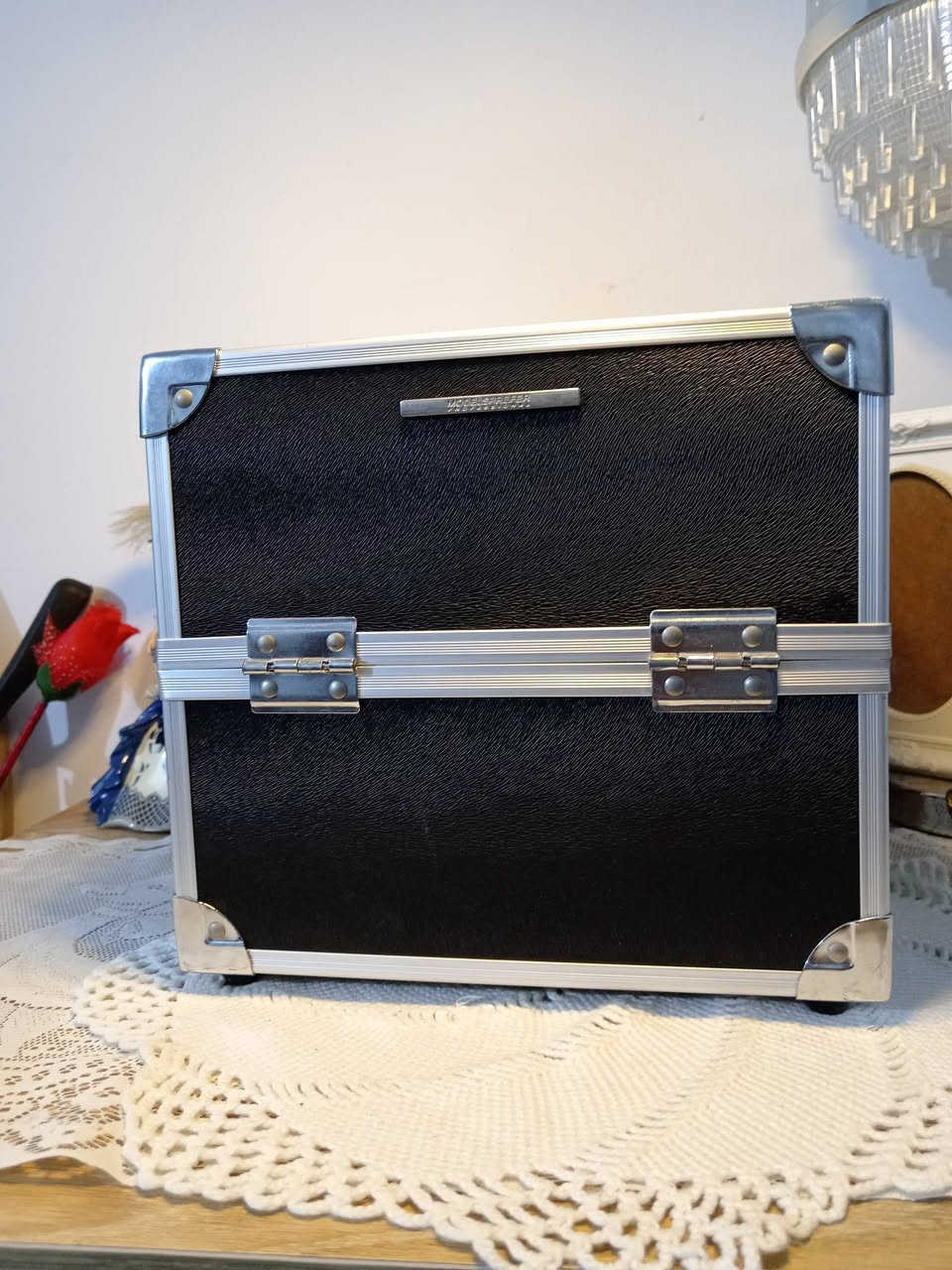 لوكر اكسسوارات او مكياج
طوابق
السعر ١٥
هههههه معليكم بالهوسه البي مابيه حيل افرغه


**إذا كنت صاحب هذا الإعلان وتريد حذفه لأي سبب، رجاءا أرسل رسالة إلى الدعم الفني**