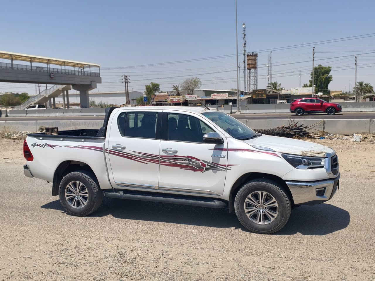 السلام عليكم تويوتا فور ويل 24سعودي مكفولة كفاله عامه جديده بمعنا الكلمه ماشيه 29 بغداد بسمي انگليزي بغداد المشاهده رقم الهاتف ***********
